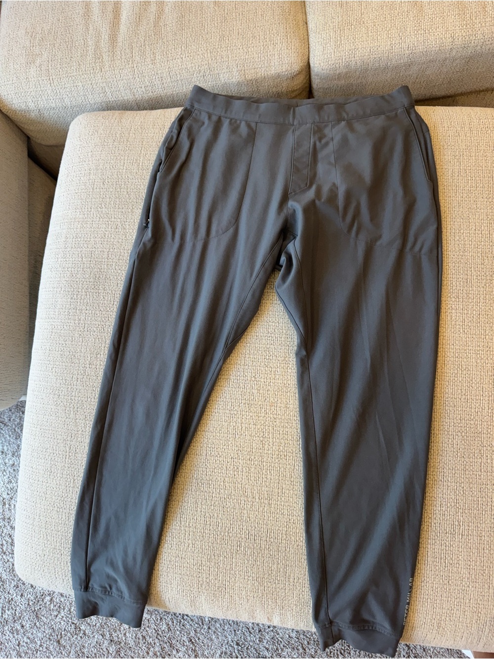 Men's Apollo Performance Pant in Dark Gray